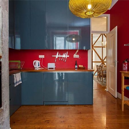 Bairro Alto 3 Bedroom Patio Flat! 리스본 외부 사진