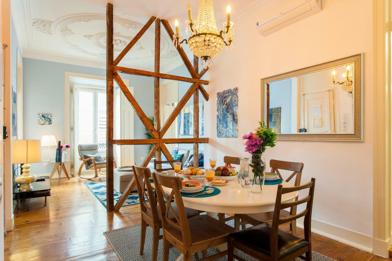 Bairro Alto 3 Bedroom Patio Flat! 리스본 외부 사진