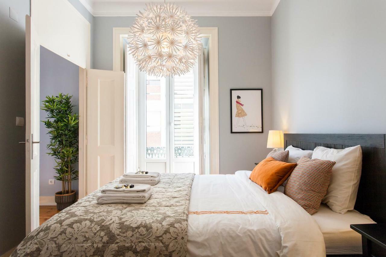 Bairro Alto 3 Bedroom Patio Flat! 리스본 외부 사진
