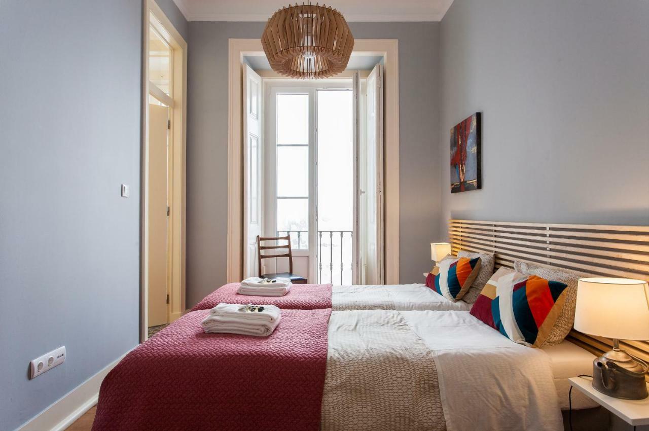 Bairro Alto 3 Bedroom Patio Flat! 리스본 외부 사진